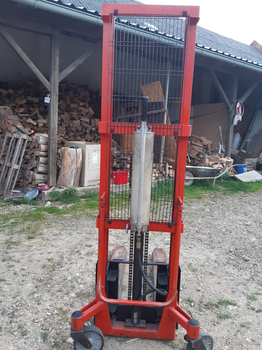 Paletovací vozík - 2