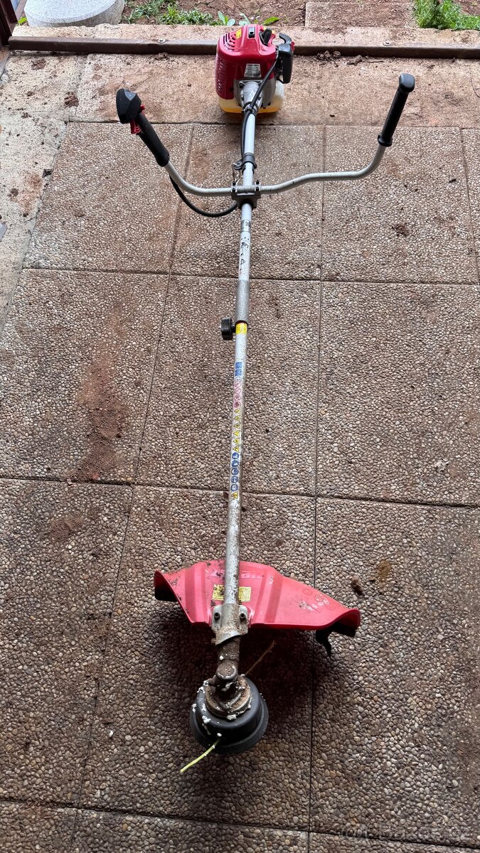 Křovinořez Hecht - 2