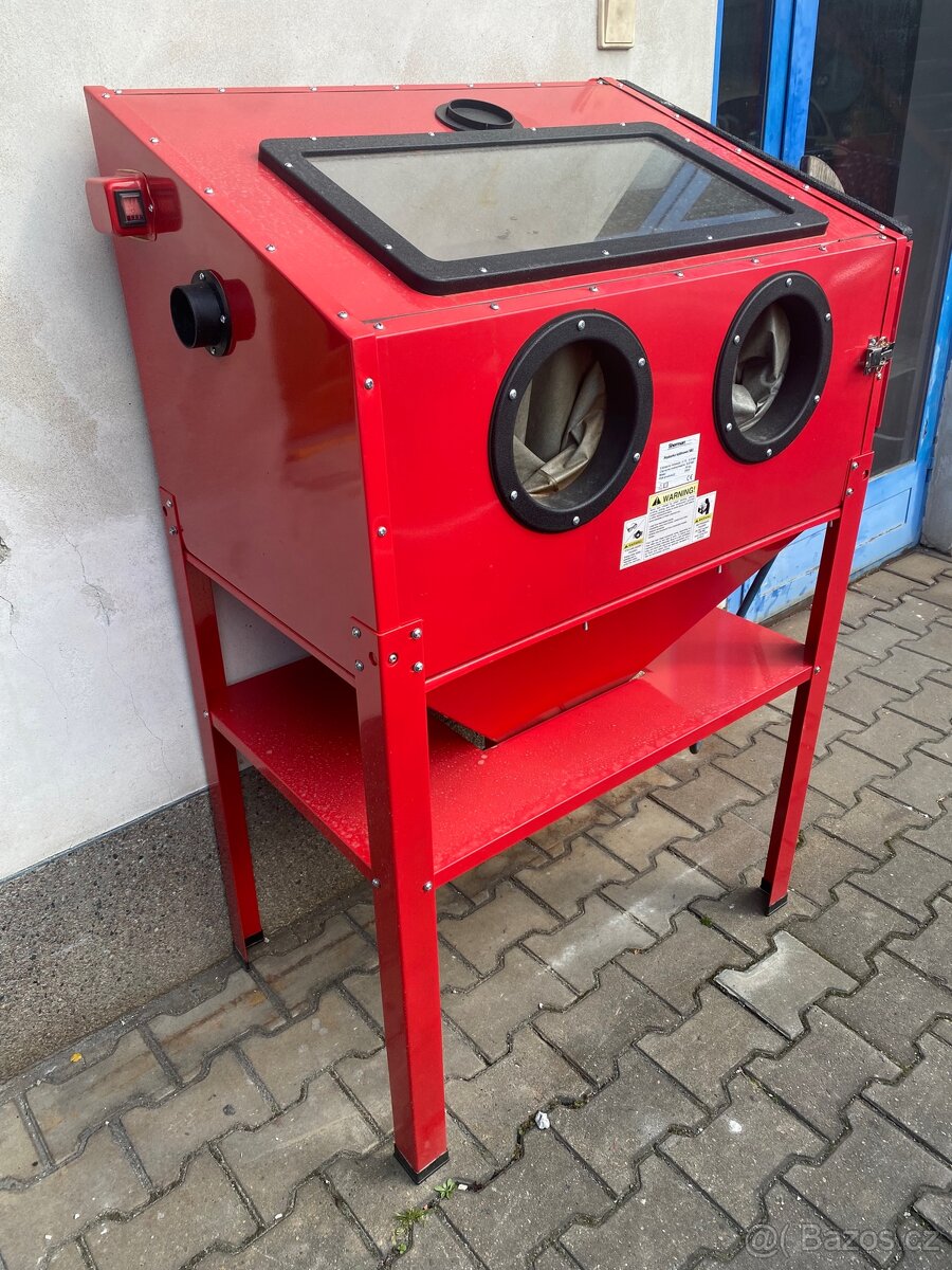 Pískovací box - 2