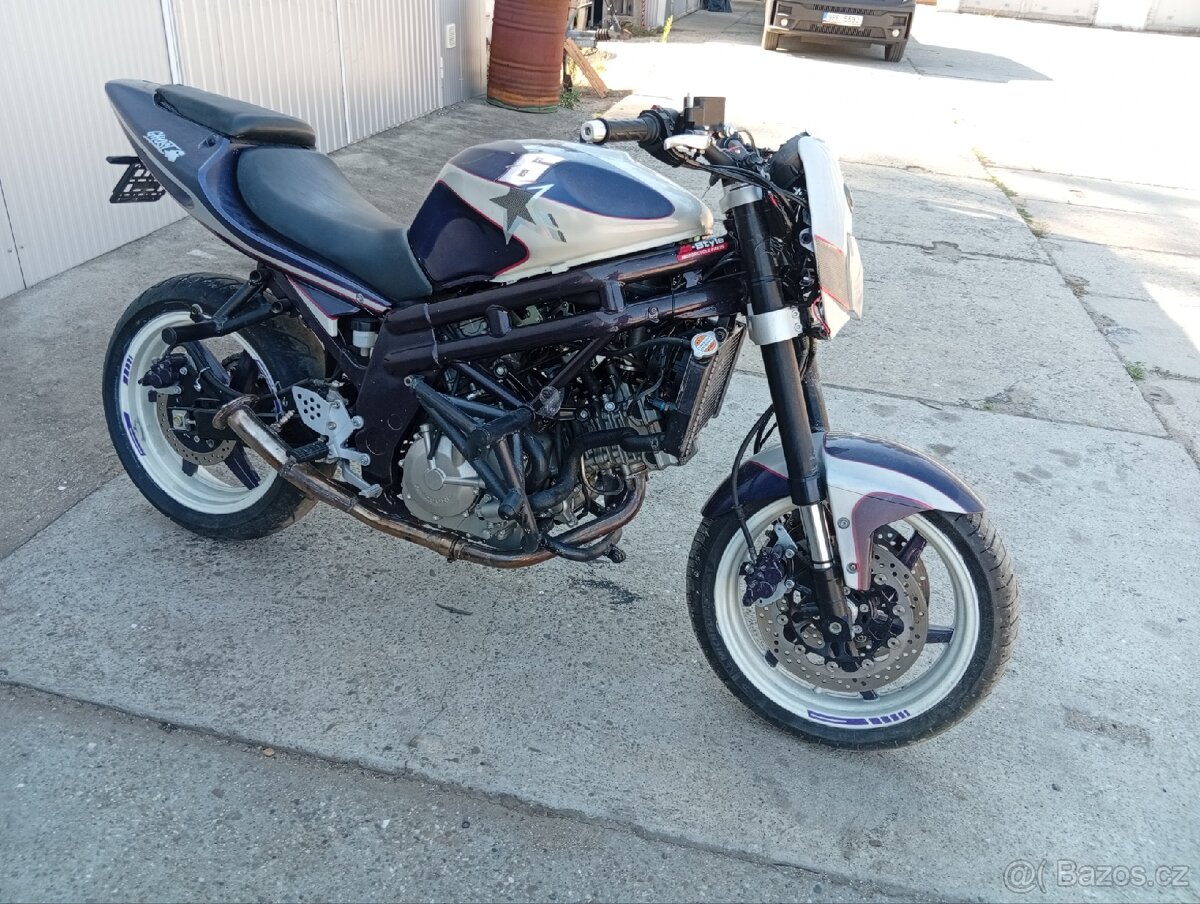Hyosung gt 650 - 2