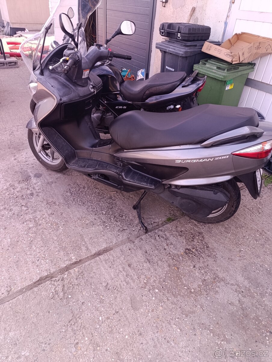 Suzuki Burgman 200 - 2