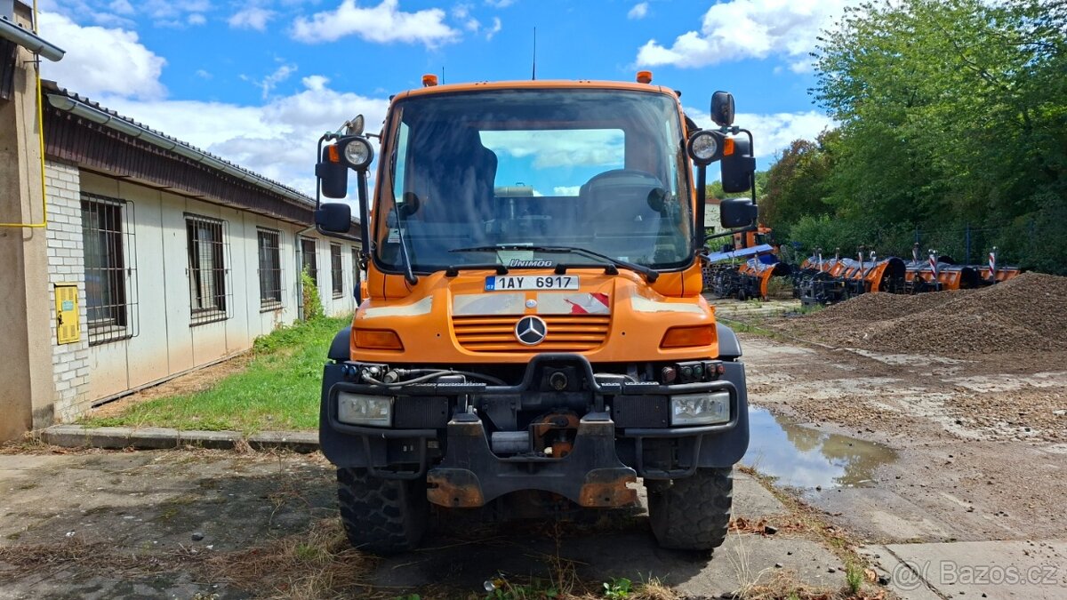 MB UNIMOG U500 4X4 - 2