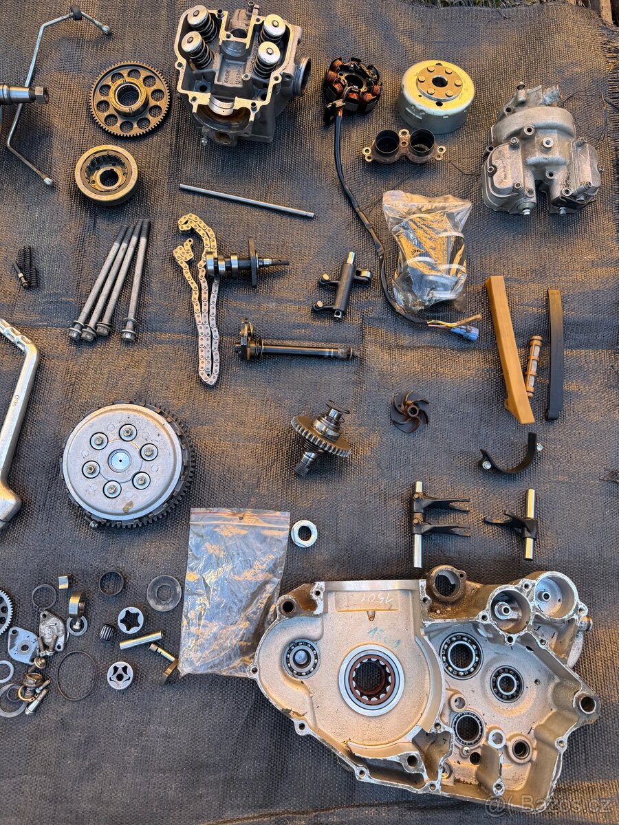 Ktm exc 450 náhradní dily- motor