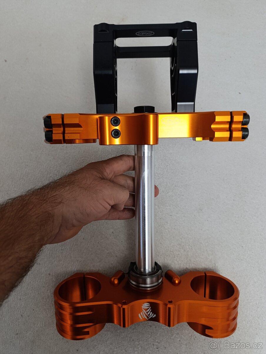 Nové eloxové brýle KTM 990 adventure - 2