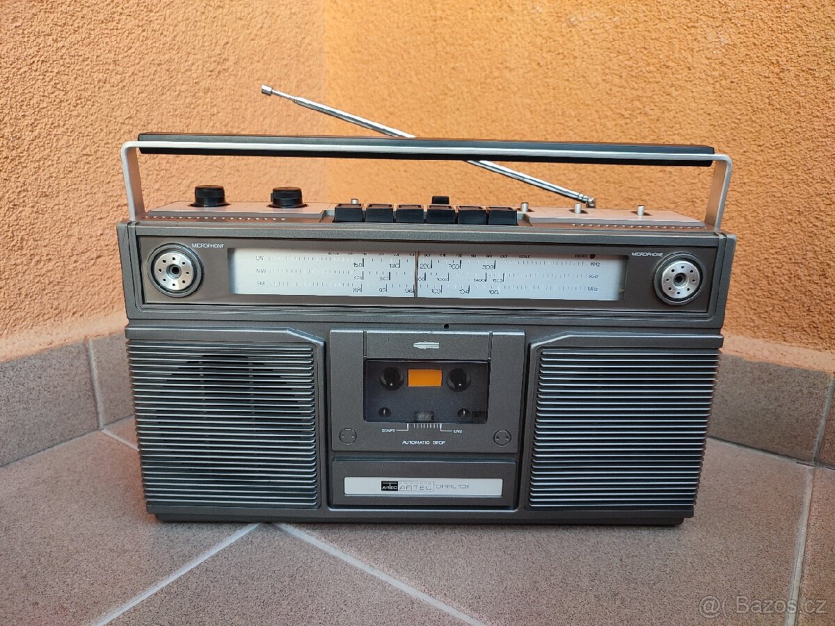 RETRO STEREO RADIO CASSETTE RECORDER ARTEC SRRL 101. - 2