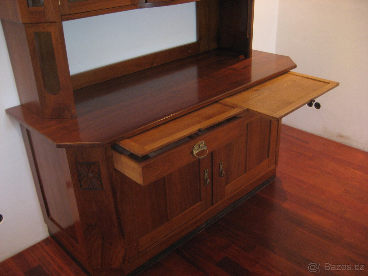 Secesní buffe, možné rozdělit jako komodu - 2