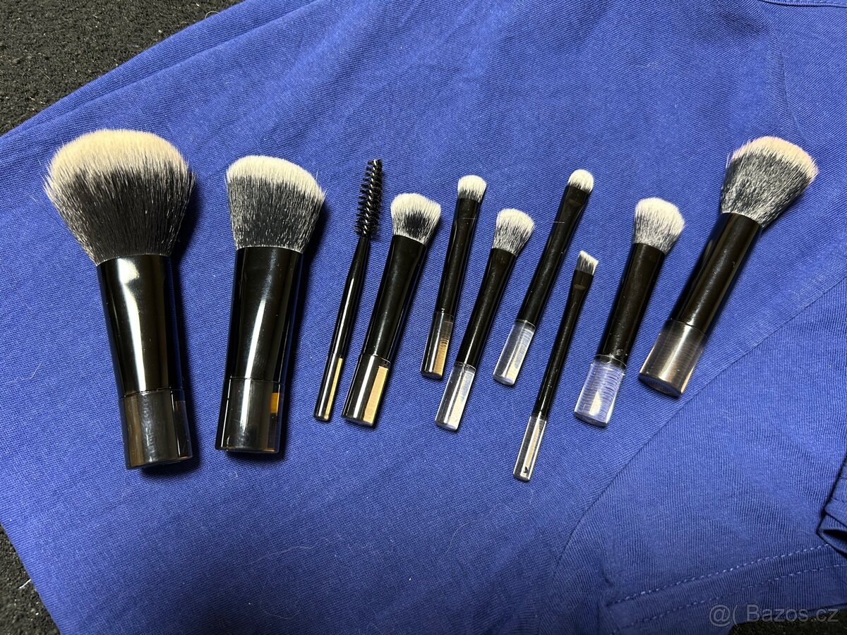 Cestovni sada stetecku - 2