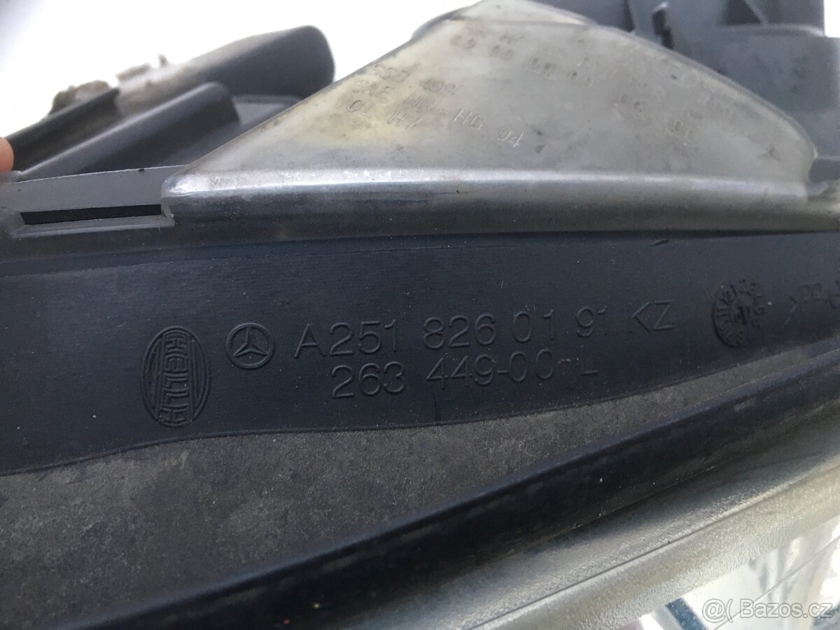 Mercedes R W251 - levý svetlomet - 2