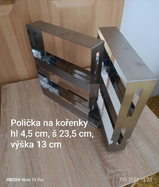 Vysunovací nerezová polička na kořenky - 2