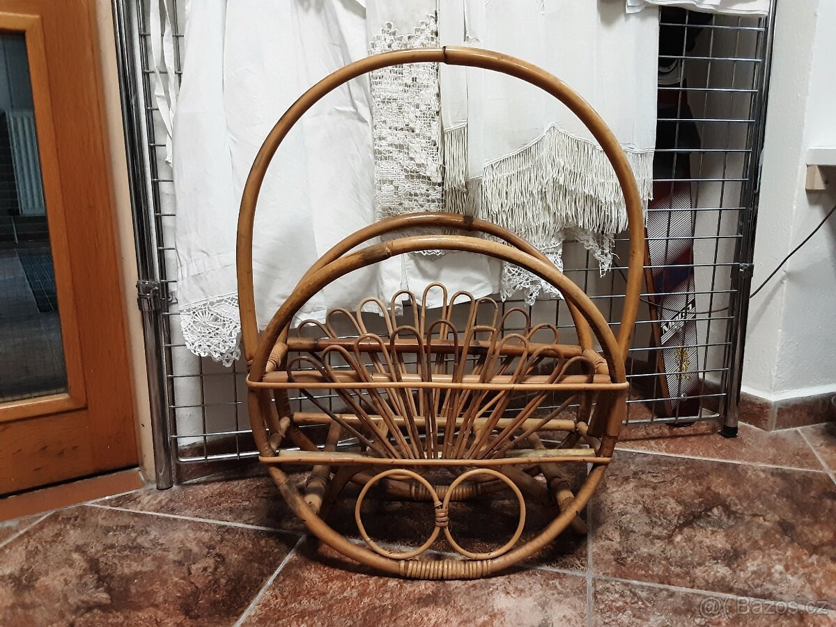 Bambusový stojan na tiskoviny - 2