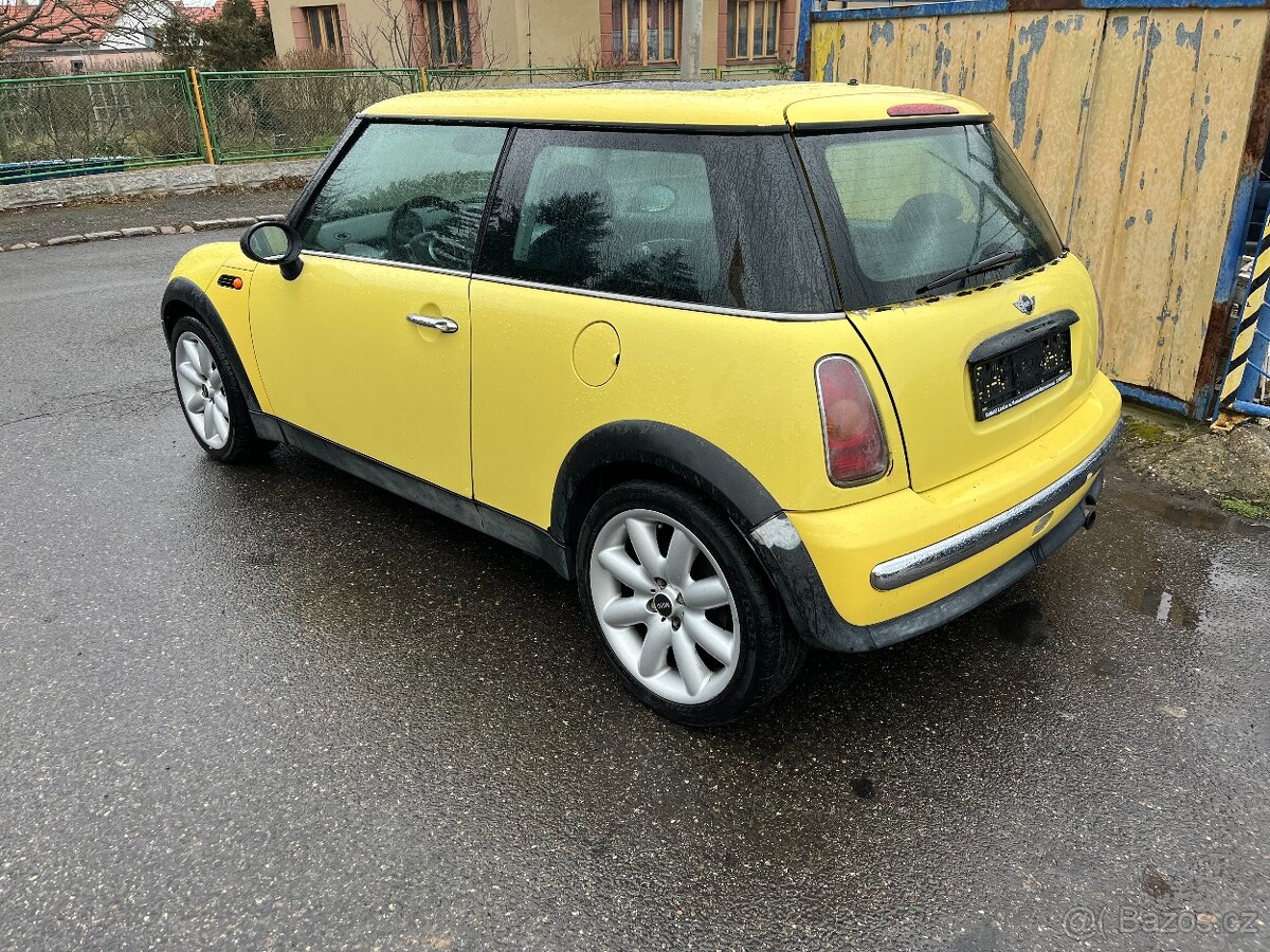 Mini Cooper 1.6 85 kW PANORAMA STŘECHA - 2