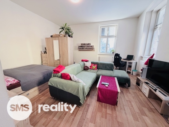 Pronájem prostorného bytu 1+1 v centru Opavy (VOLNÝ OD 1.2.2 - 2