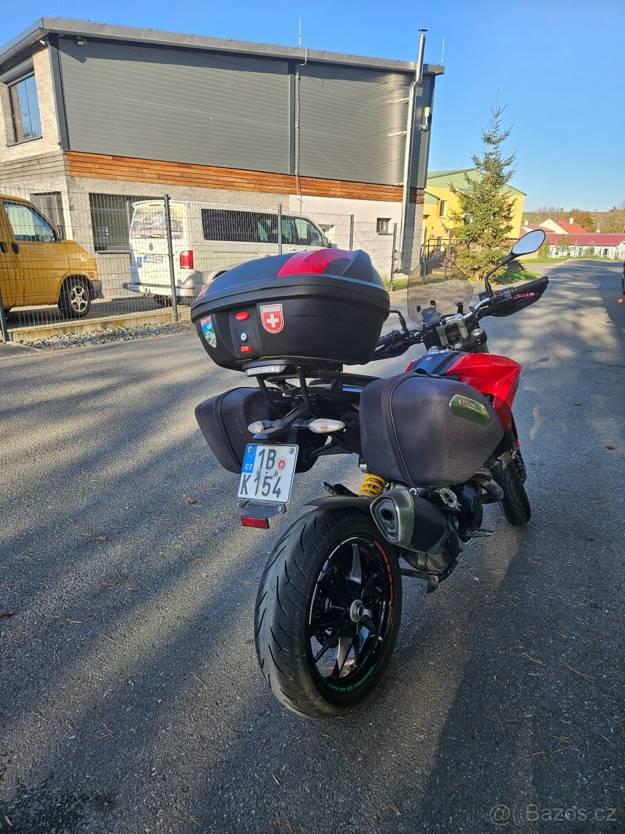 Ducati 821 Hyperstrada,Hypermotard - 2