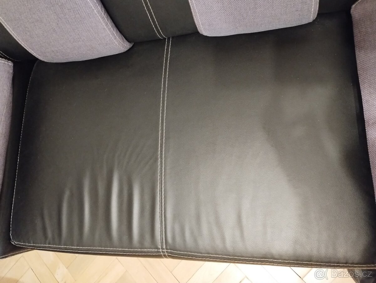 Prodám 3dílnou sedací soupravu - 2