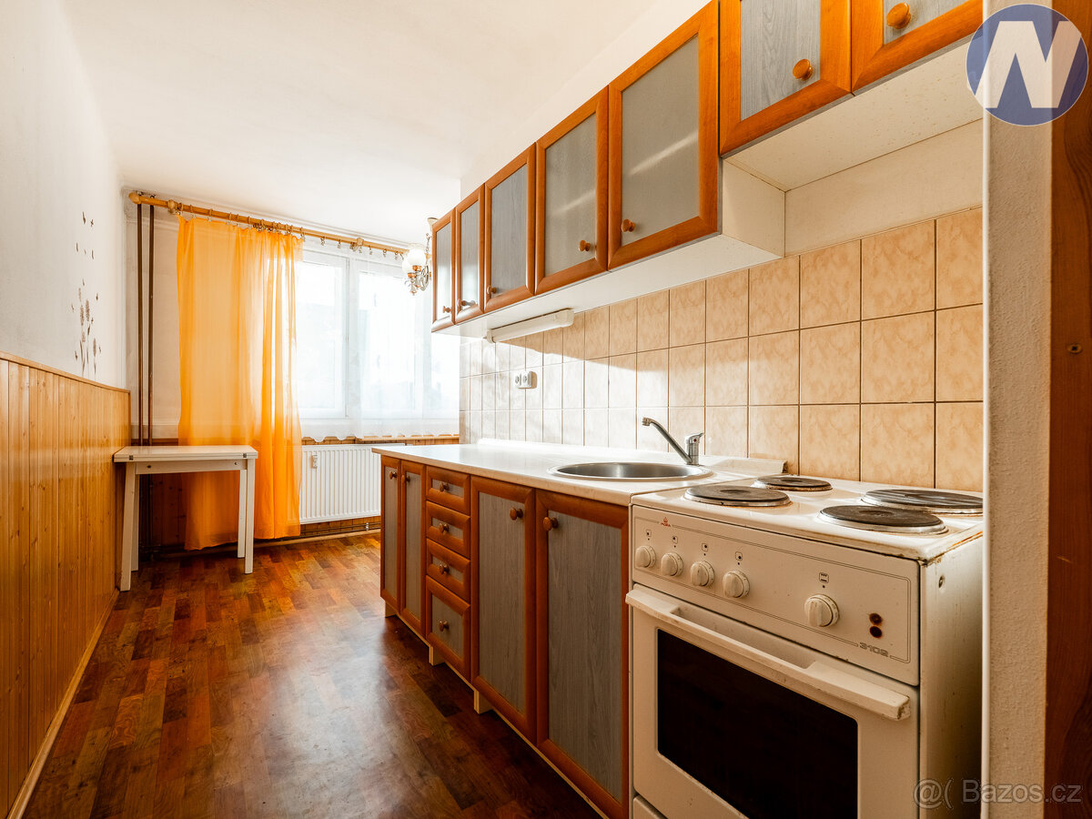 Volary, dr. byt 3+1 s balkonem - 2