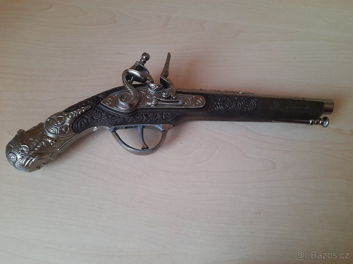 DEKORACE - nefunkční - 2