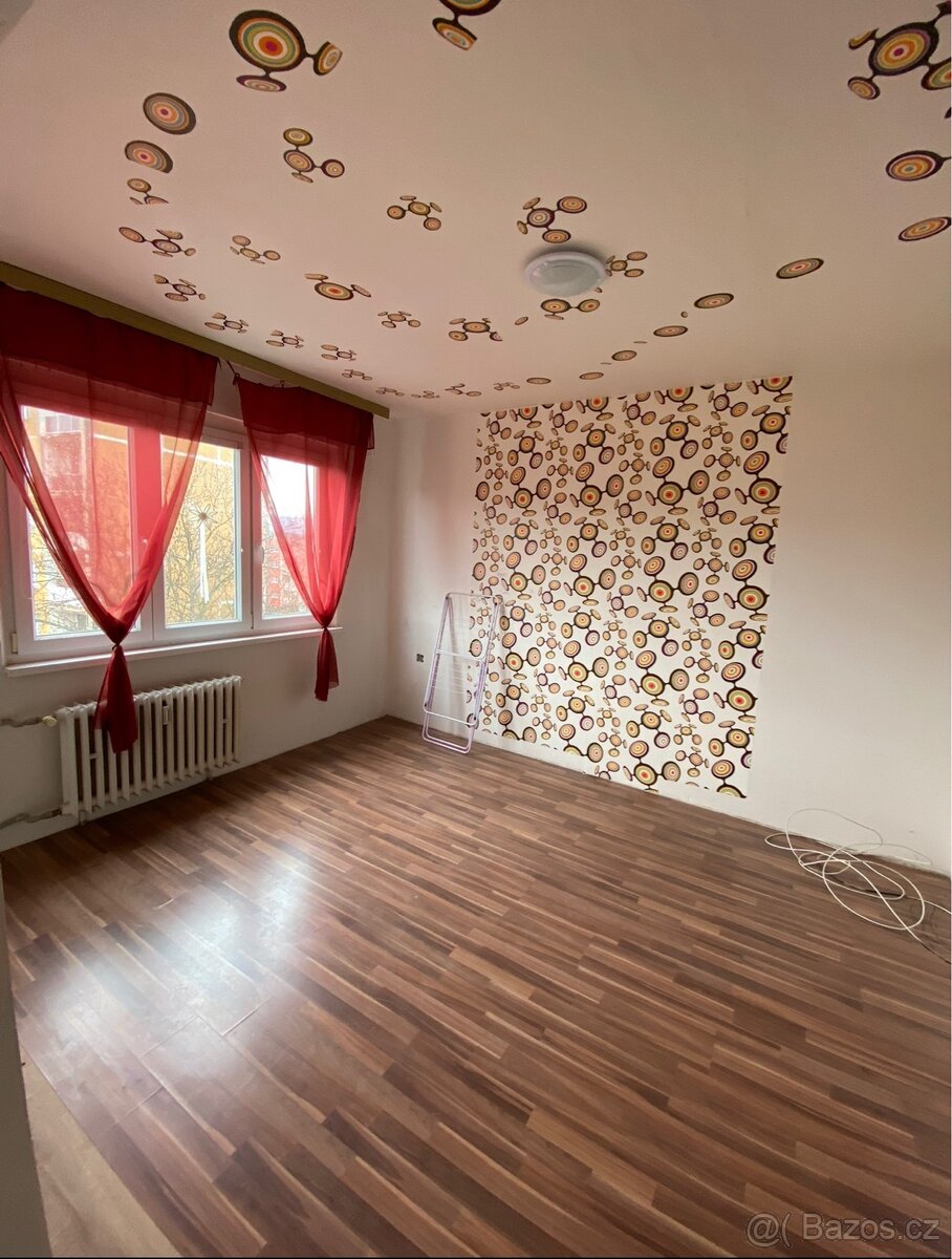 Prodej bytu 2+1, 54 m², OV, Bílina - 2
