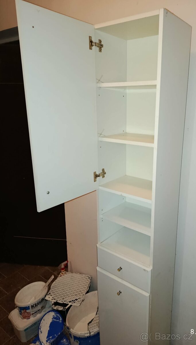 Koupelnová skříňka kominek - 2