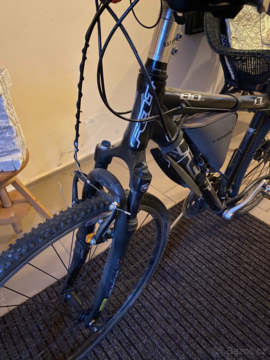 trekingové kolo značky HEAD - 2