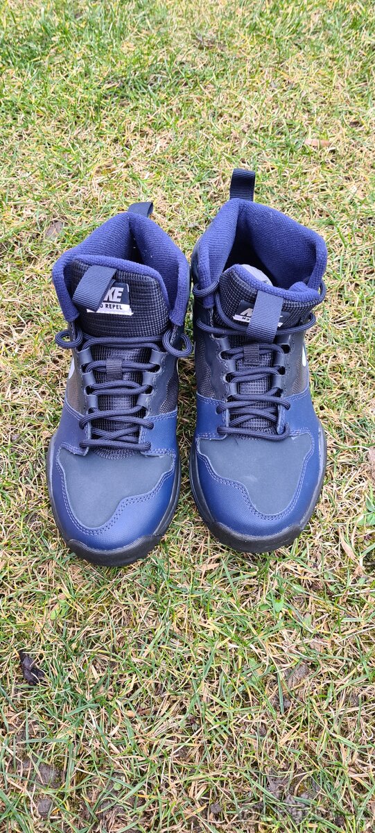 Nike boty vel 35,5,nové - 2