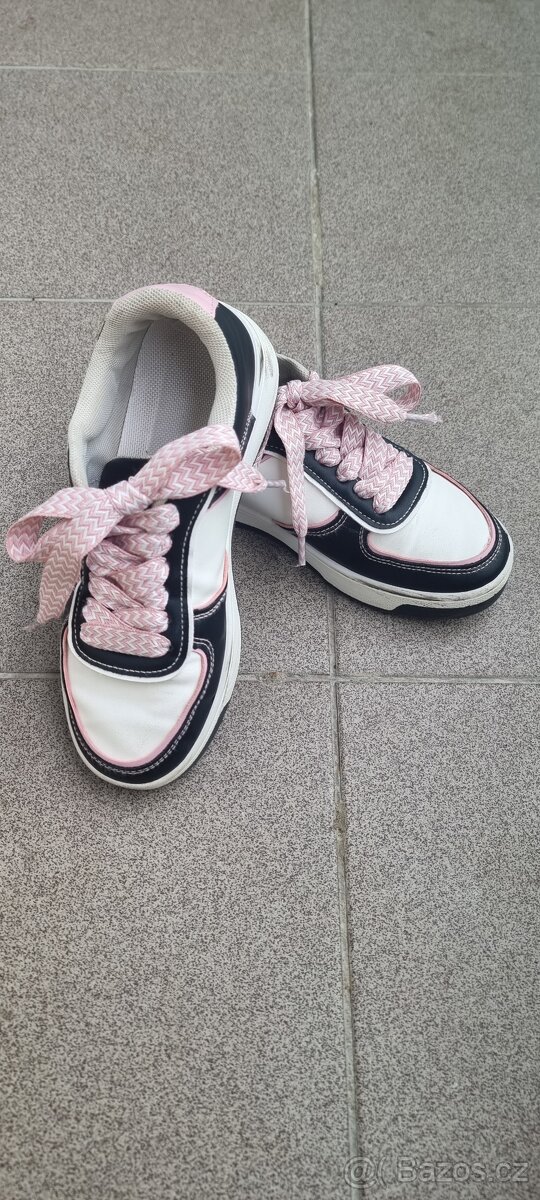 Dívčí tenisky Cropp, vel. 36 - 2