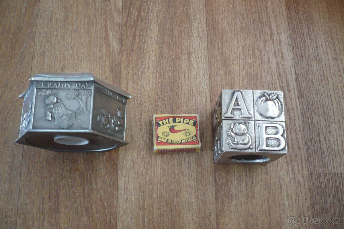 staré anglické pokladničky - 2