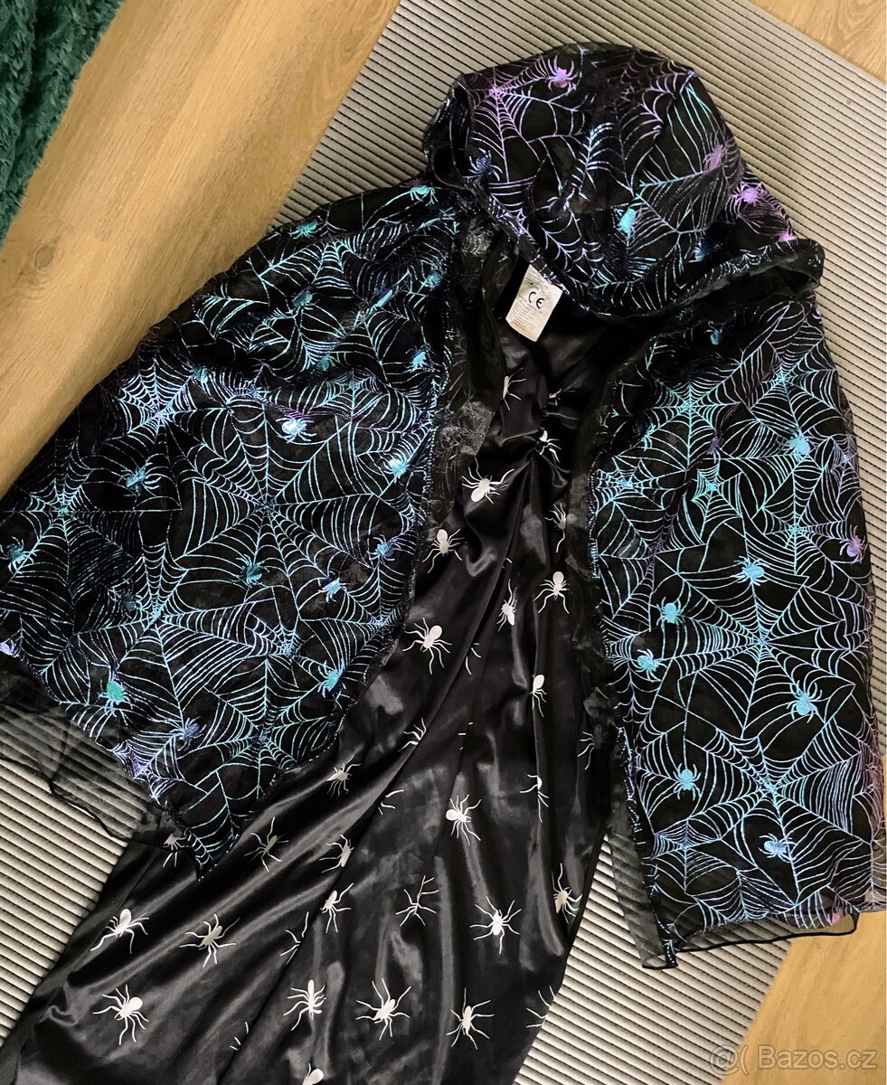 Krásný dívčí čarodějnický set H&M – šaty + plášť - 2