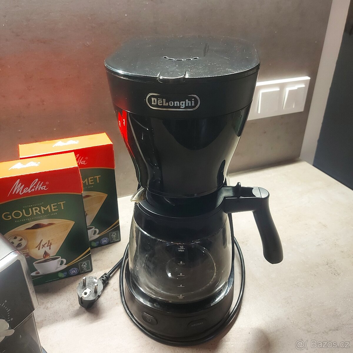 Překapávač Delongi a elektrický mlýnek Sencor - 2
