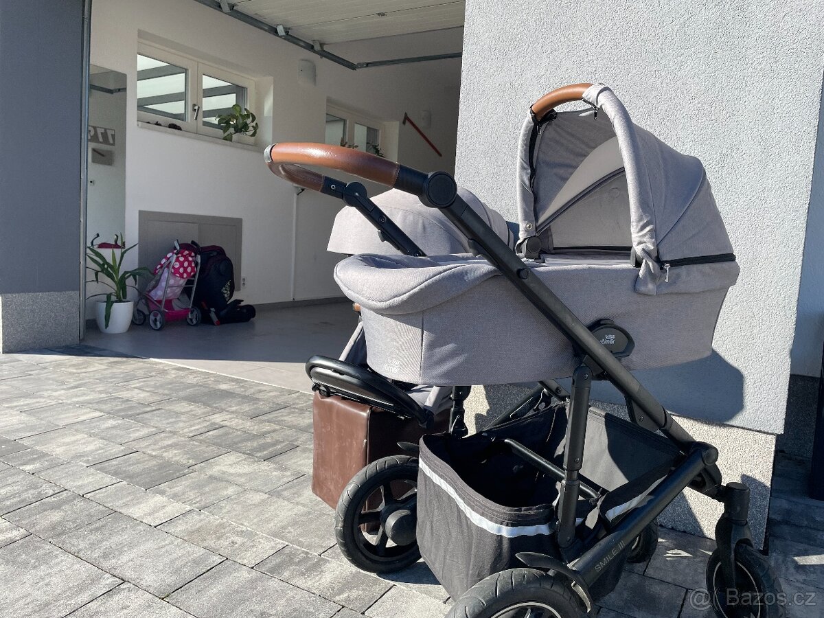 BRITAX RÖMER Smile 3 - trojkombinace - 2