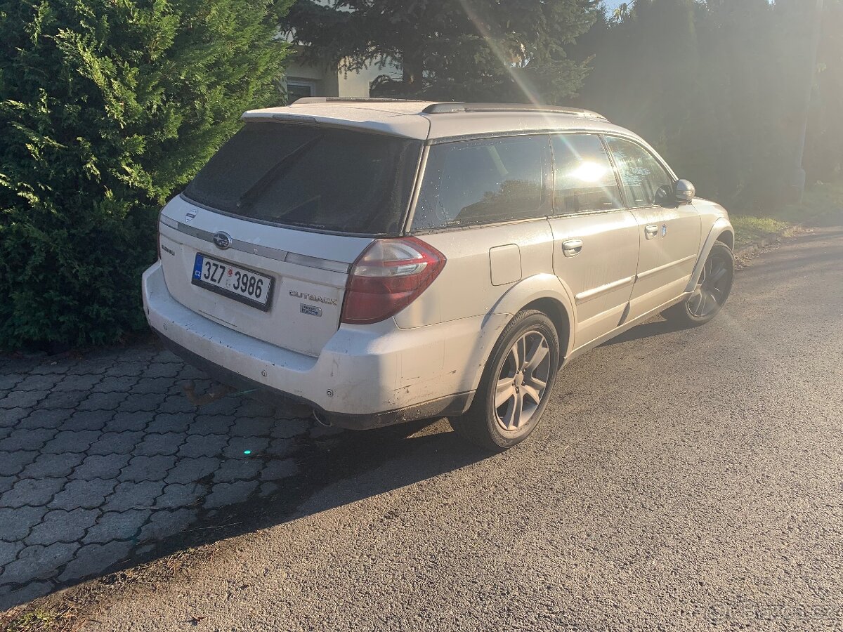 SUBARU OUTBACK 2,0D - 2