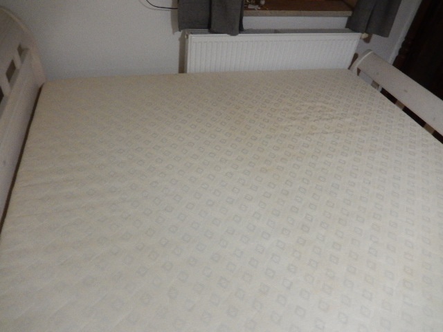 Matrace sendvičová 200x200 cm, střední tvrdost, zachovalá - 2