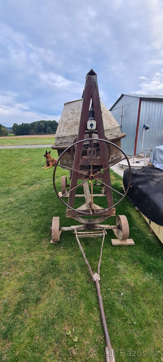 Stavební míchačka na 6 koleček - 2