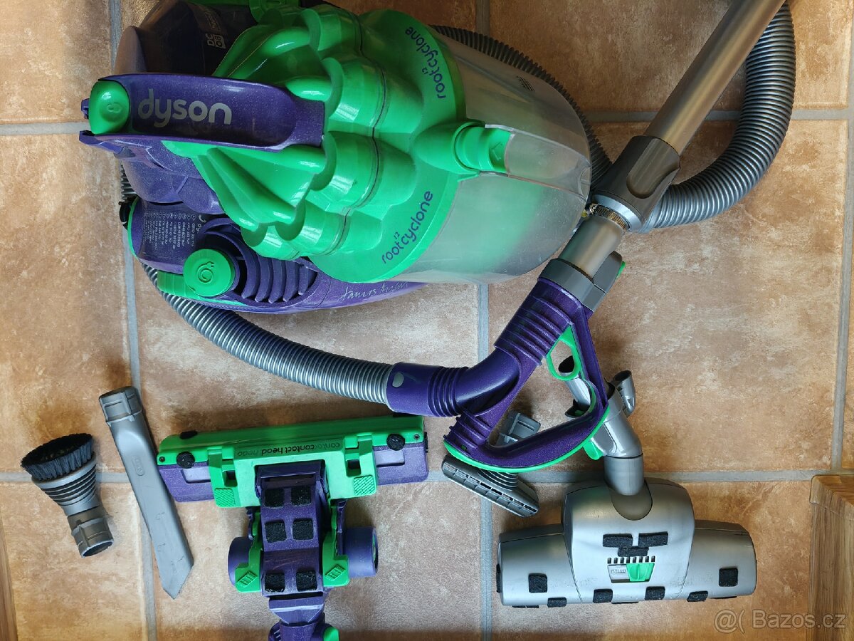 Vysavač Dyson DC08 - 2