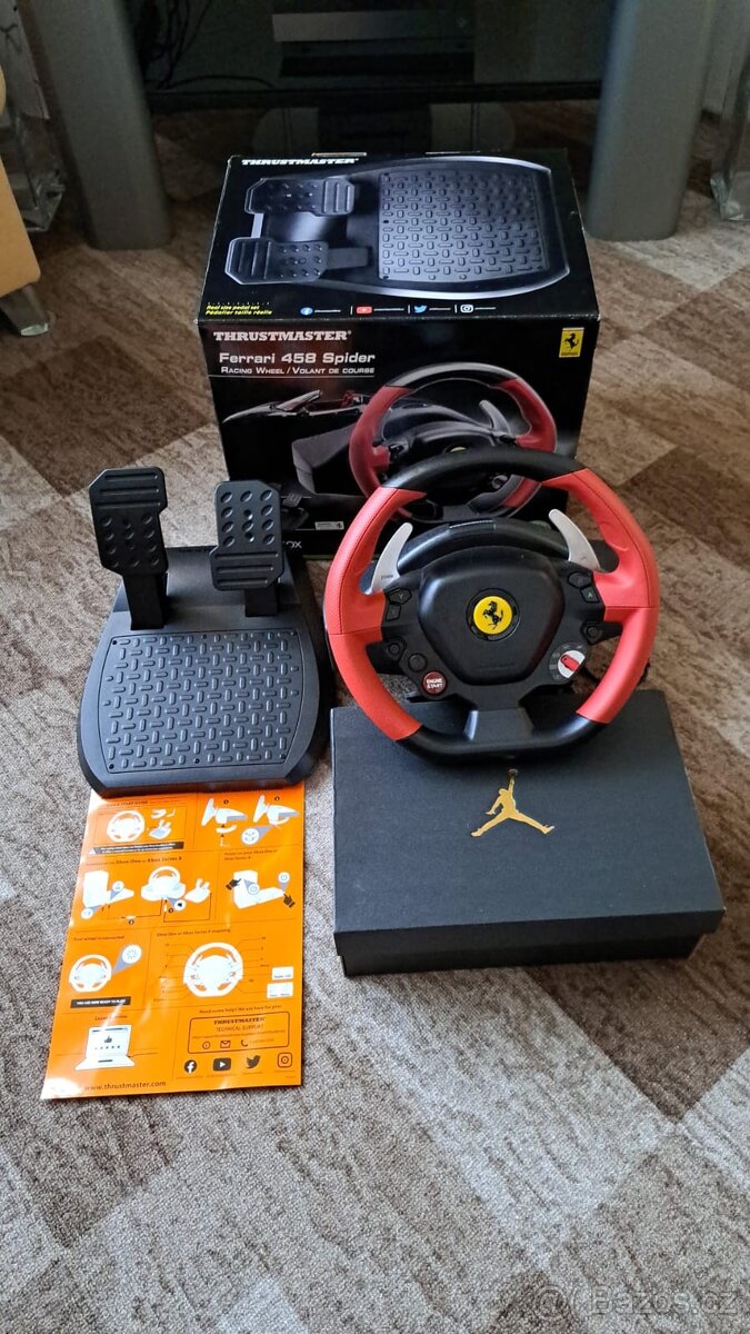 Volant Thrustmasters Ferrari 458 spider na Xbox - 2