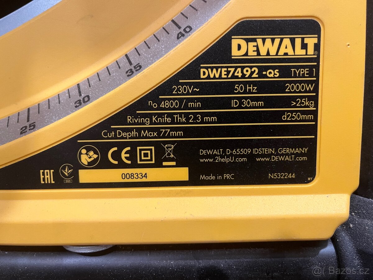 Stolní pila DeWALT DWE 7492 - 2