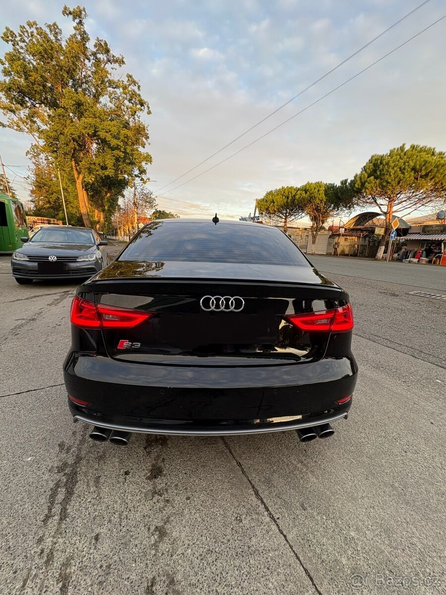 Audi S3 2015 sedan Quattro 4x4 310 k. S Tronic Sport krásnéa - 2