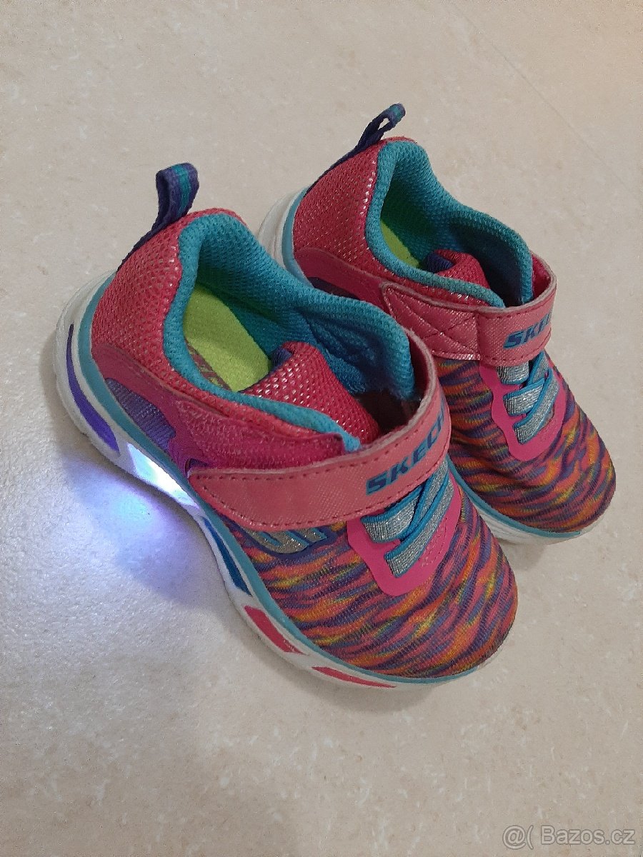 Skechers tenisky vel. 23 blikaci - 2