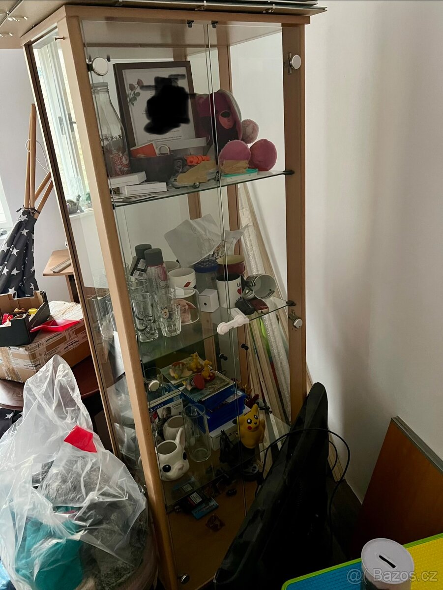 Vitrína - 2