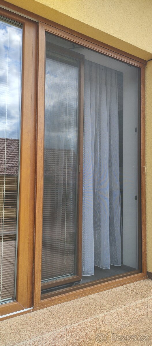 Okenní síť proti hmyzu - 2