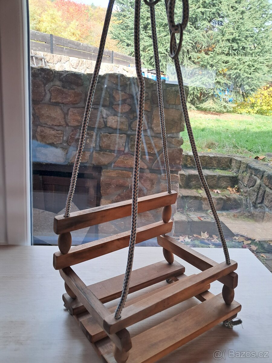 Dřevěná houpačka - 2