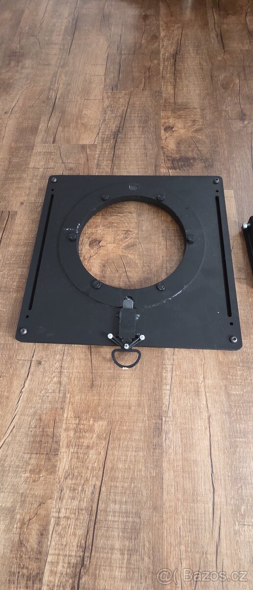 Otočná konzole VW T5 - 2