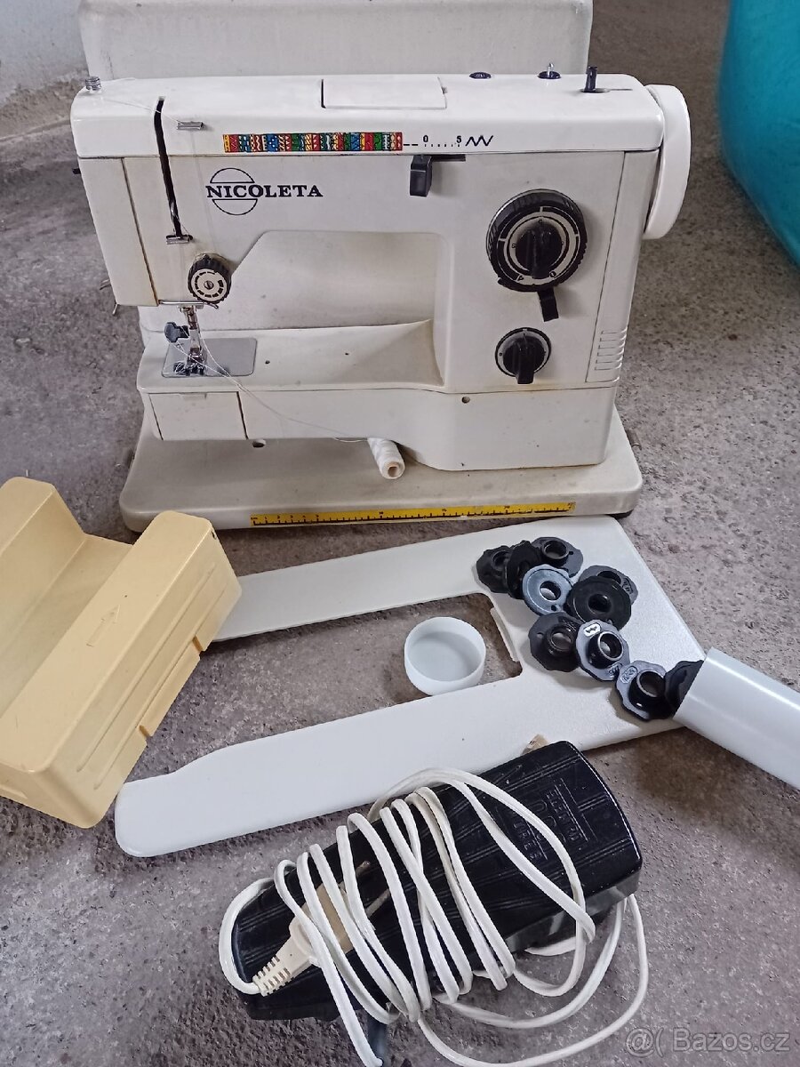 Šicí stroj - 2