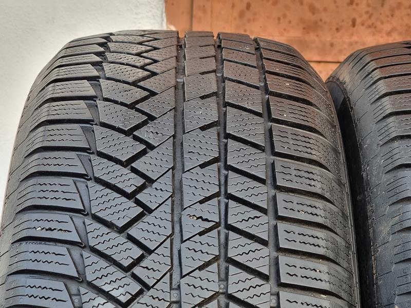 Zimní Continental 255/65/19 XL - 2