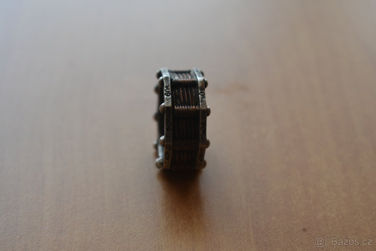 Metalové doplňky - 2