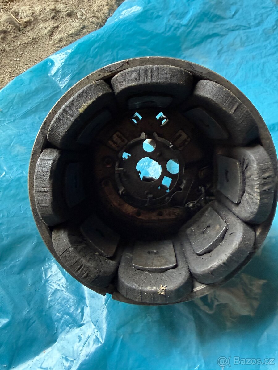 Dynamostartér čz 175/501 175/502 prase - 2