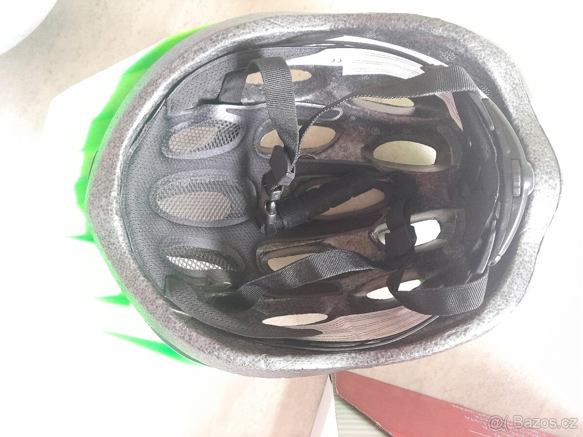 cyklistická přilba - NOVÁ - 2