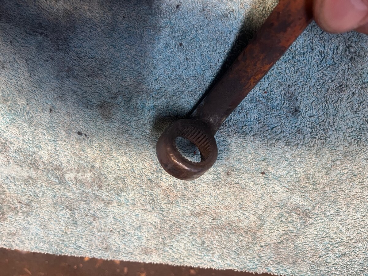 Startovací páka ČZ 501 prase - 2