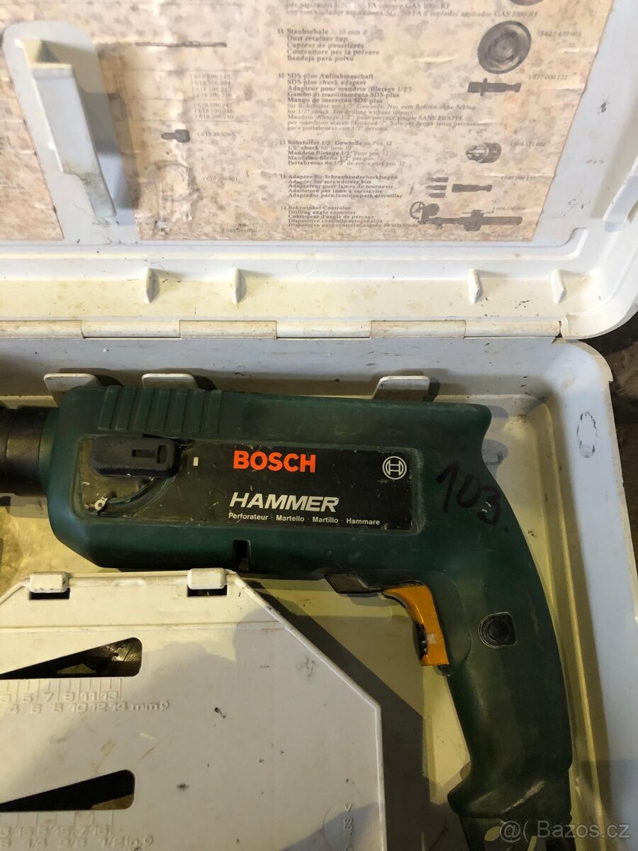 Kladivo Bosch - 2