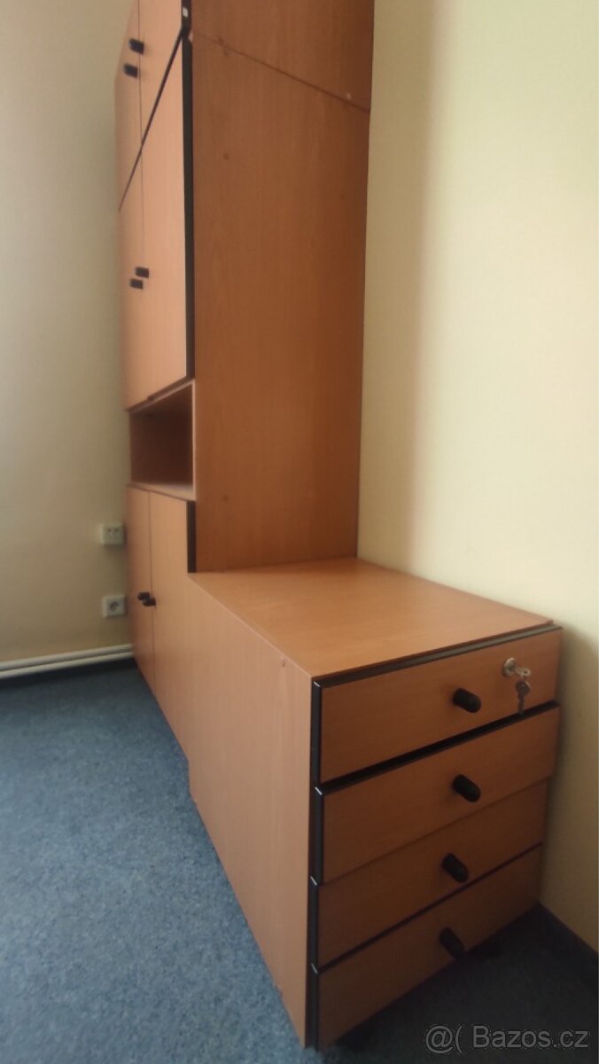 Kancelarsky nabytek - 2