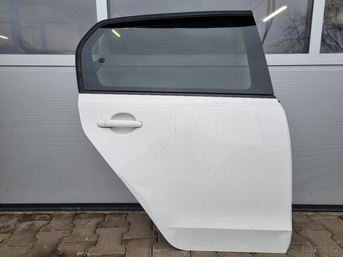Dveře VW UP - 1,0,MPI,44 KW, - CHY - 2